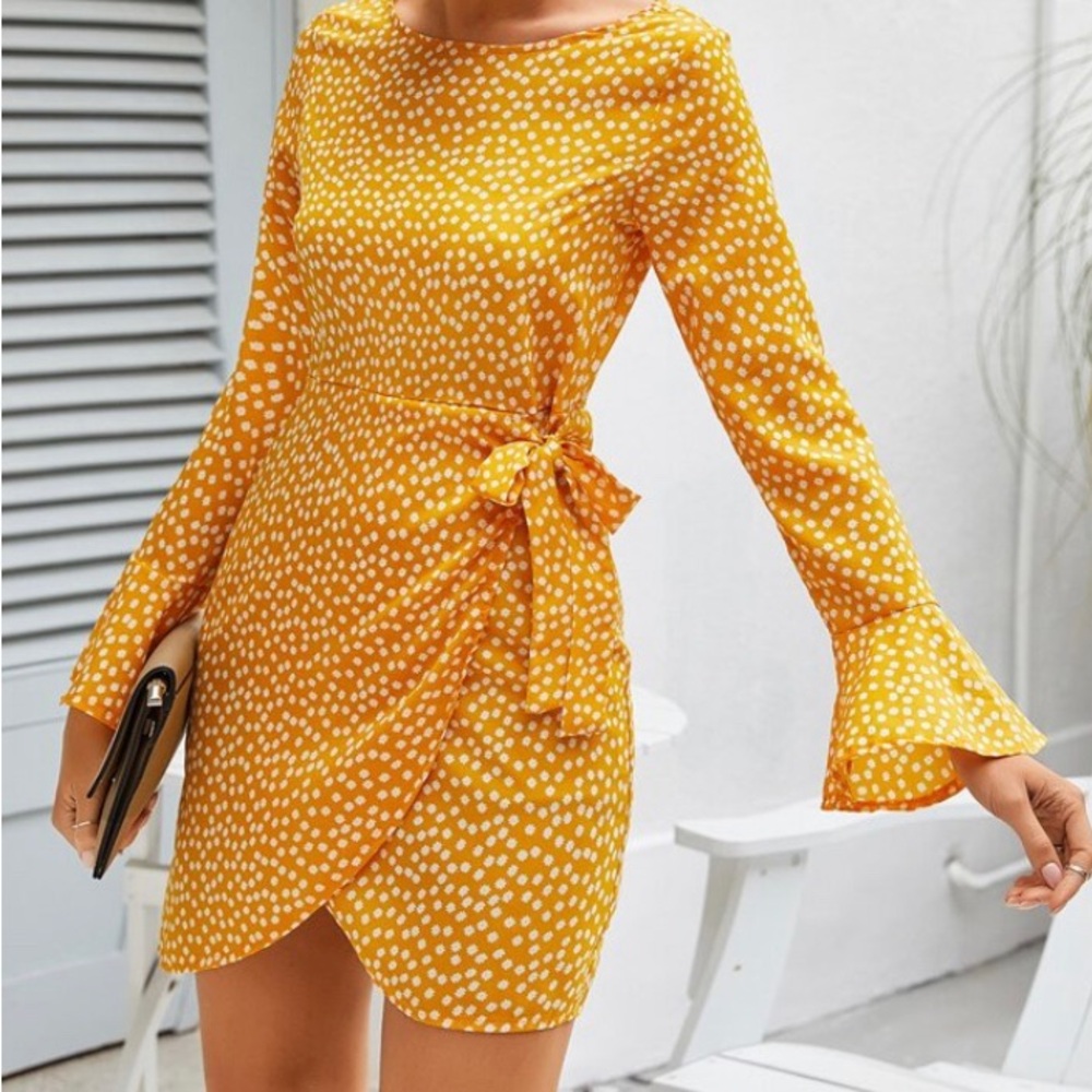 Chic Yellow and White Scoop Neck Ditsy Floral Mini Wrap Dress Boho Chic XXL
